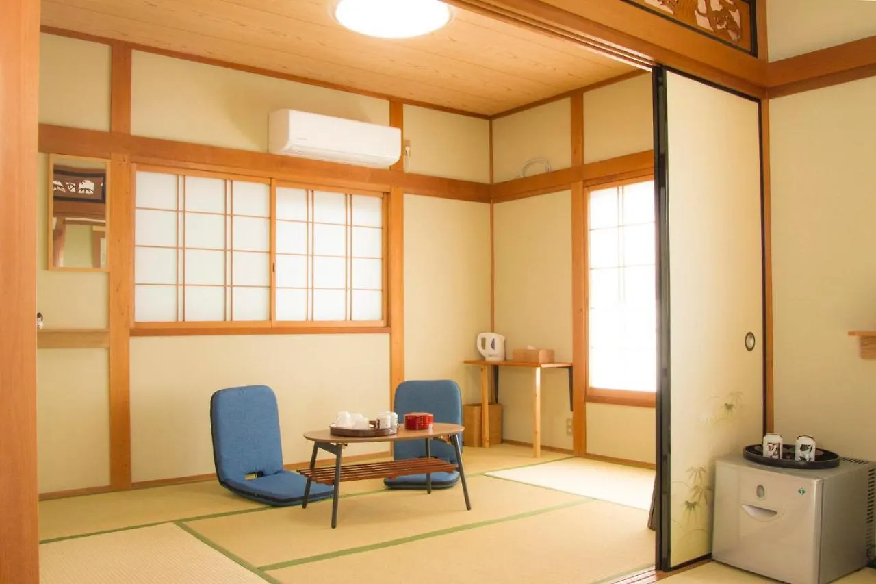 泉佐野市幽舍の庭アパートメント